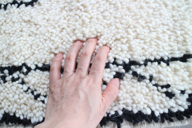 Moroccan rug Beni Ourain 238×155cm　No275