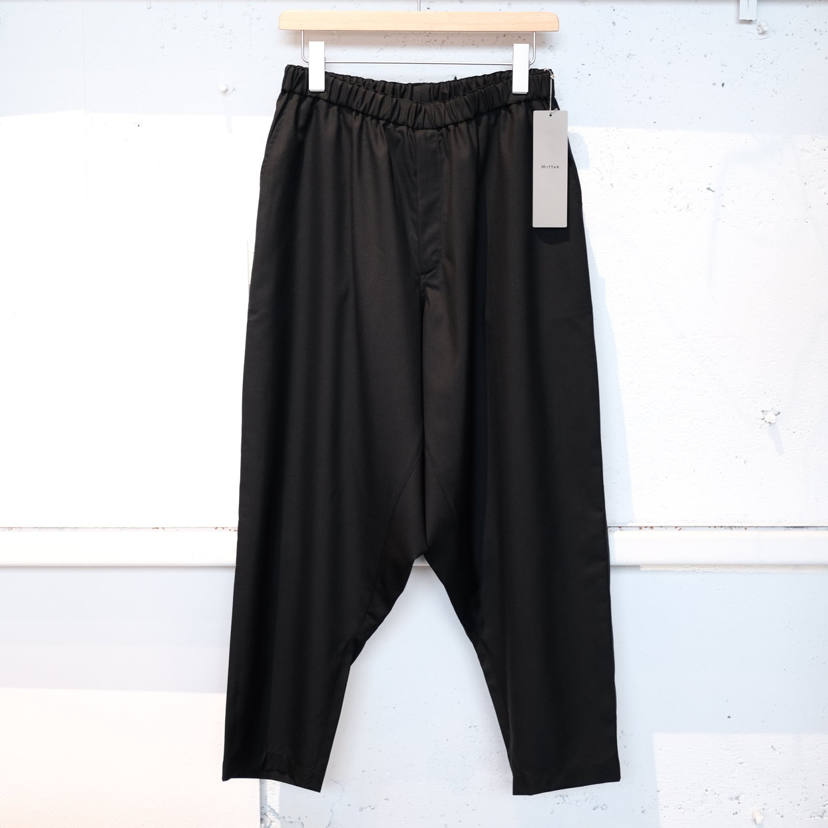 MITTAN＜ミッタン＞エアリーウールパンツ | Inhigh