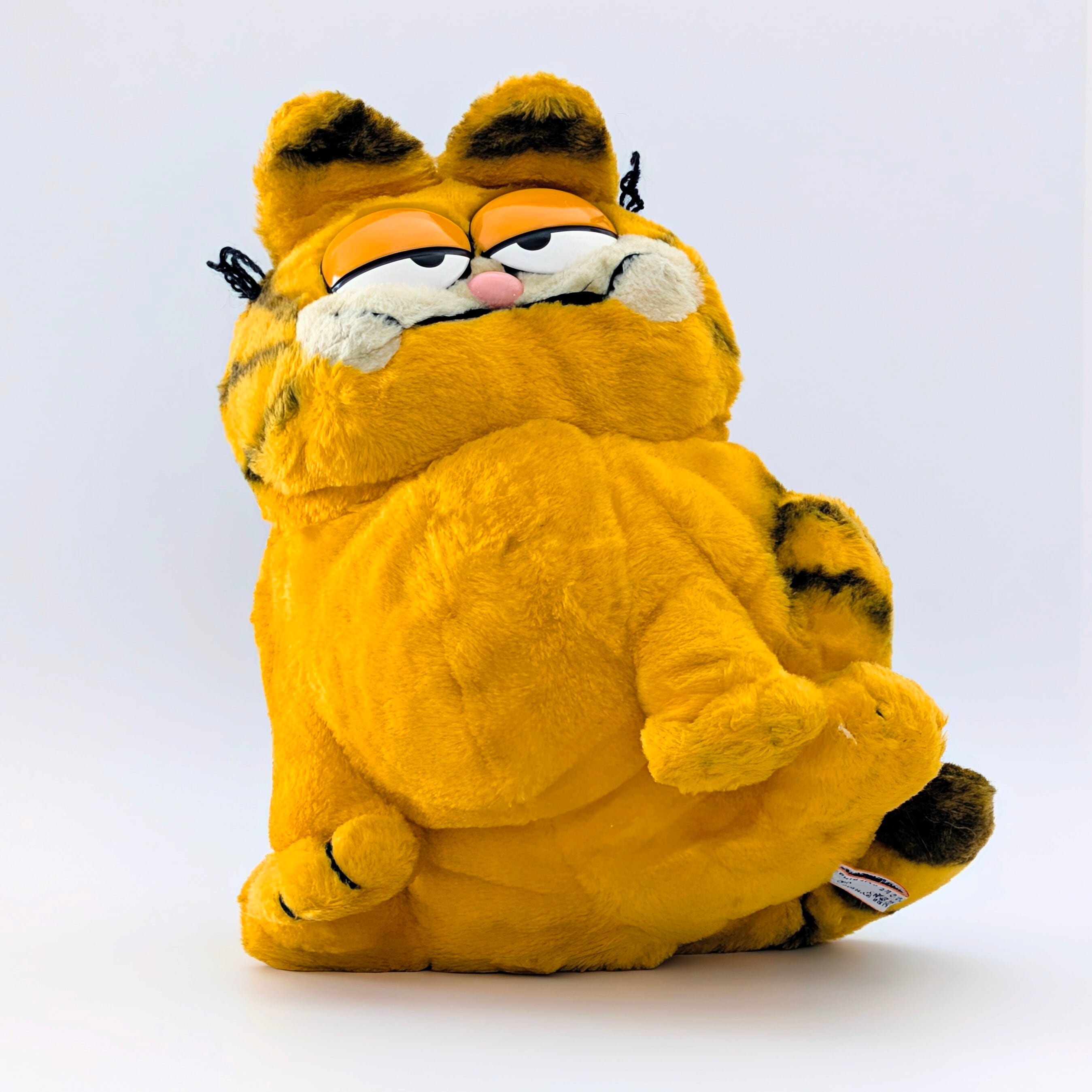 ☆ VINTAGE 1980年代初期 ☆【 Garfield ( ガーフィールド ) 】『 ガーフィールド / おすわり左向き ビッグサイズ！ 』ぬいぐるみ プラッシュ plush 1980年代年製 〚アメリカン雑貨 アメトイ〛