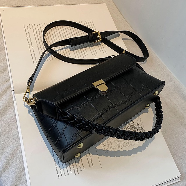 秋冬レトロスモールバッグレディースバッグ2020新しい流行のファッションワイルドインメッセンジャーバッグネットレッドワンショルダーアームピットバッグ Tiancai_Wing_Bag18420088551