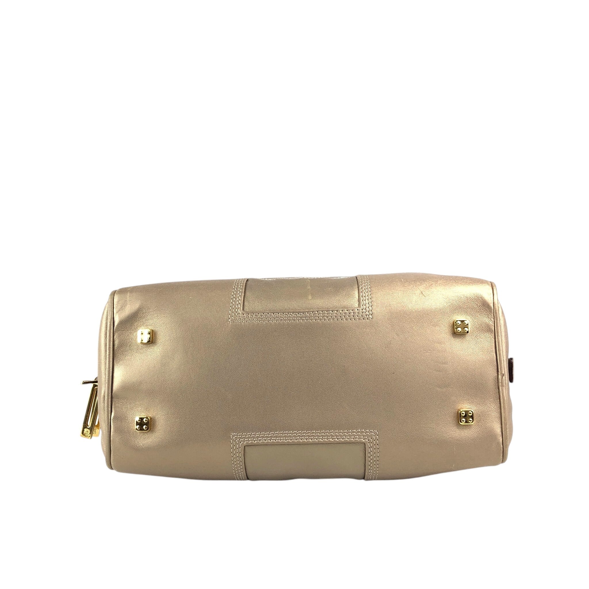 ロエベ  ハンドバッグ ゴールド  LOEWE 軽量 レザー LOEWE ロエベ ハンドバッグ ゴールド アナグラム レザー アマソナ ミニ
