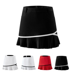 アシンメトリープリーツスカート　インナーショーツ付き