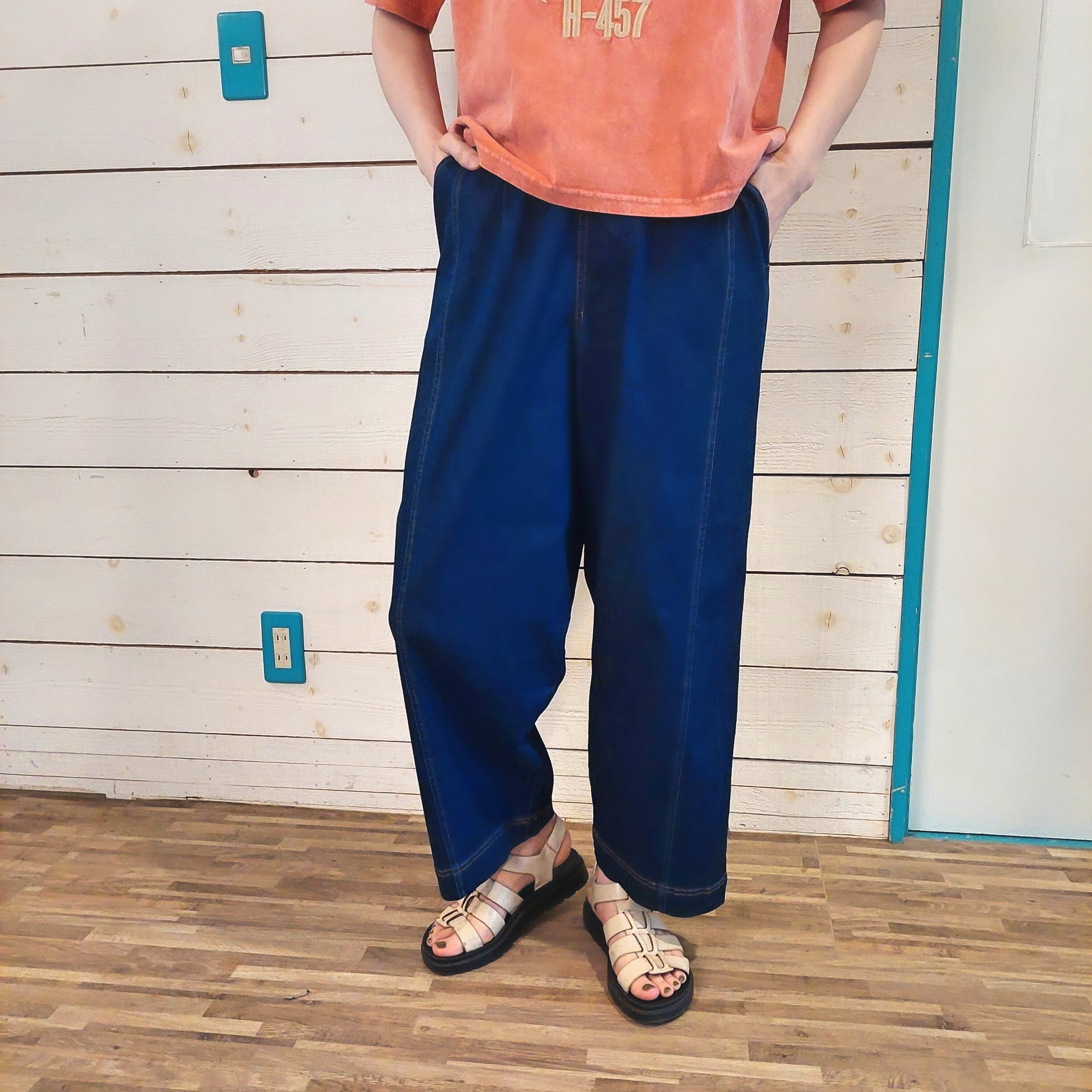 『People's』2900  ひんやりデニムバレルレックパンツ　ウエストゴム