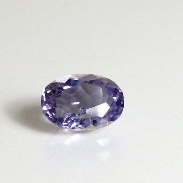 V595 トルマリン　0.99ct