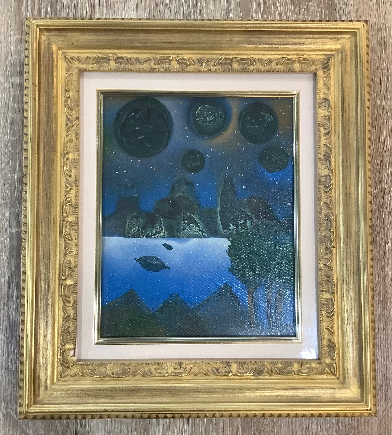 World of blue ( 深青の世界 )  スリット付きTシャツ( ショート丈 )  ストーン