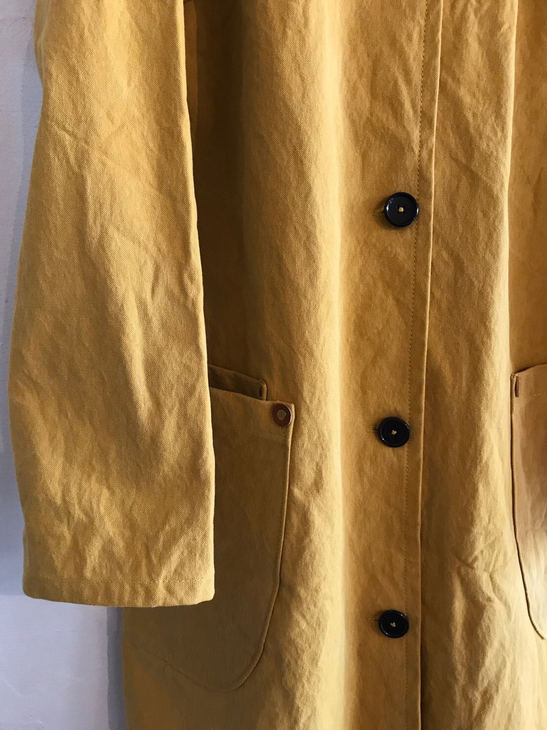 Montagna coat / Vintage wash canvas yellow | porto ponpone hayama powered  by BASE