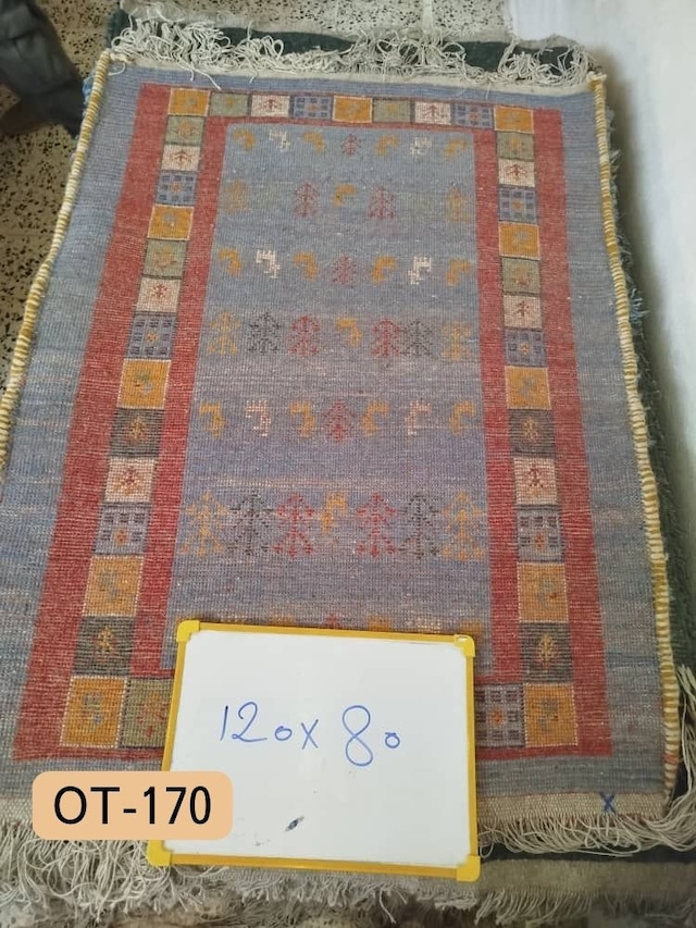 2026年 織りたてギャッベ【No.170】 ※現在、こちらの商品はイランに置いてあります。ご希望の方は先ずは在庫のご確認をお願いします。