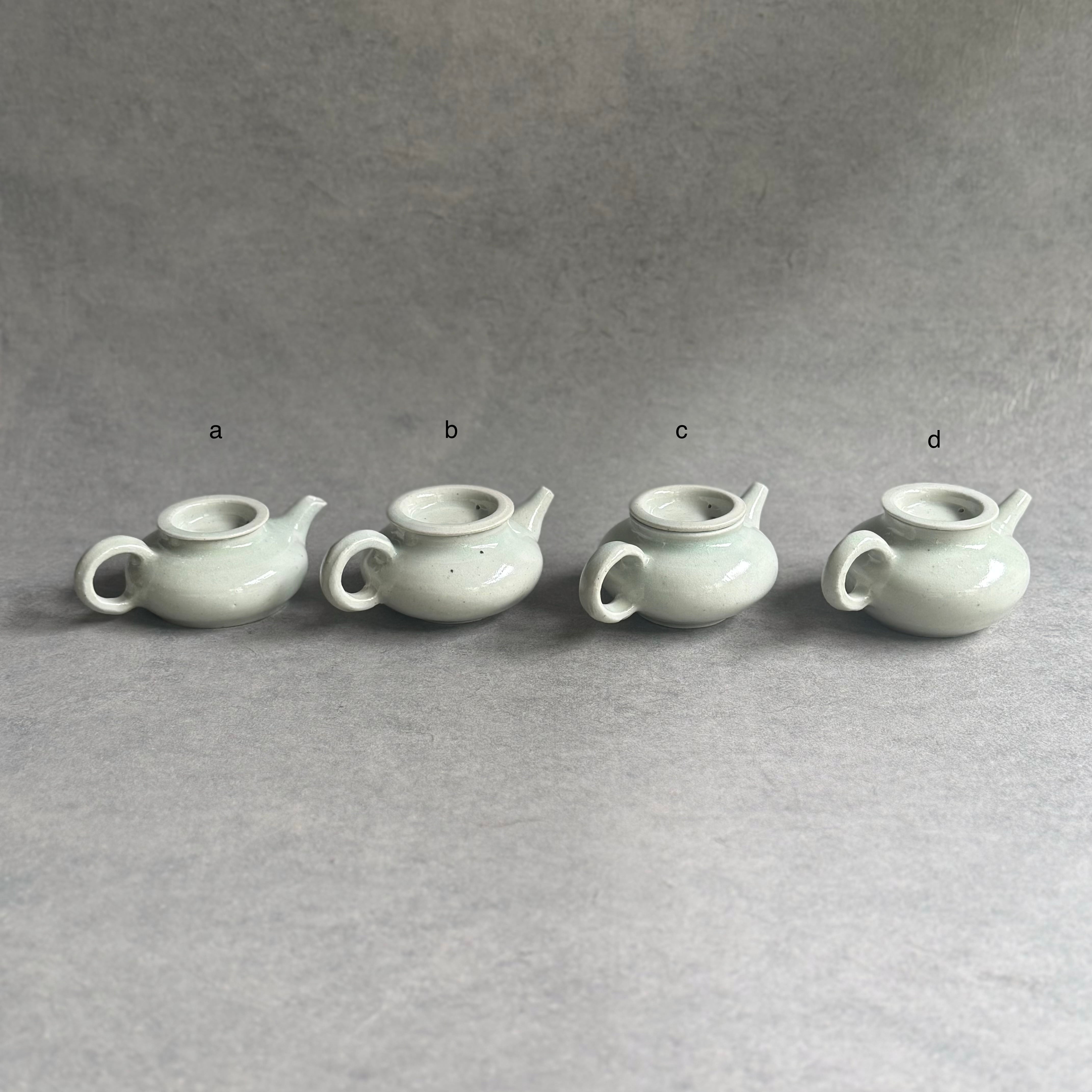 日高伸治 白磁茶壺 S | gallery 一白