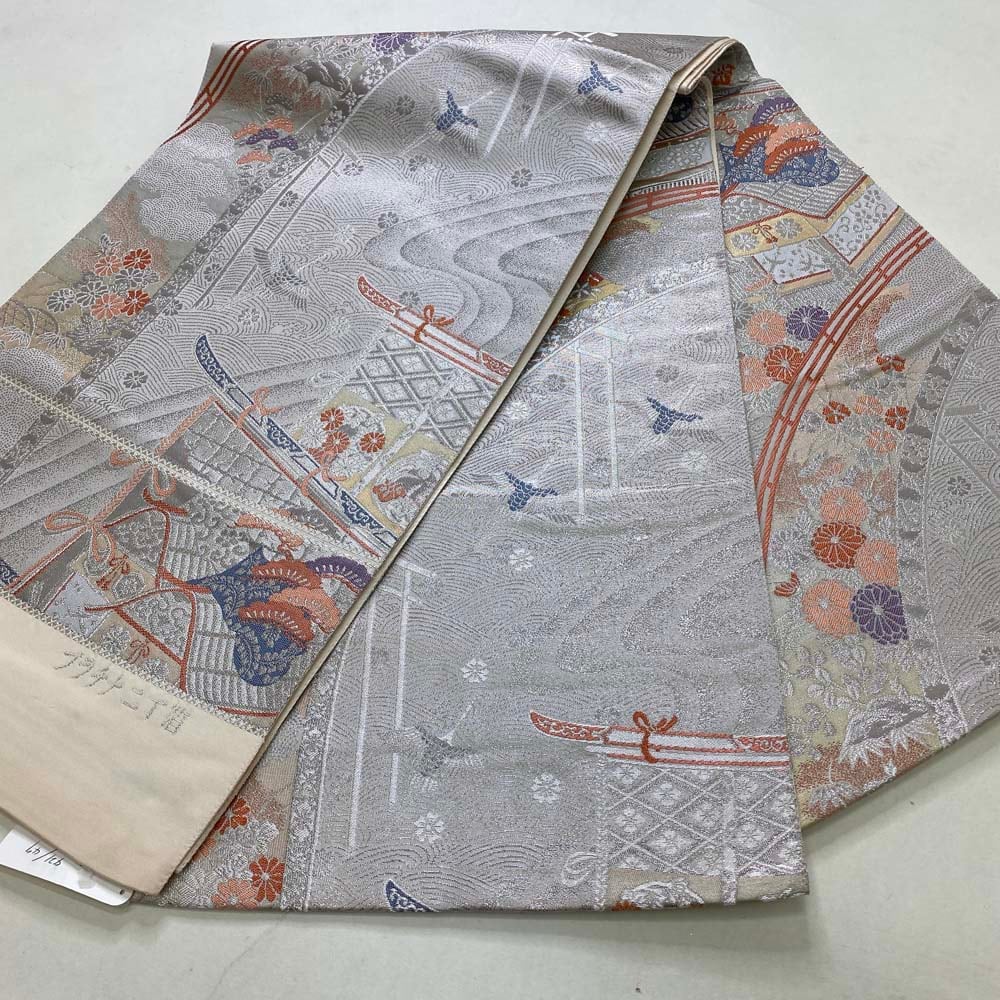 正絹 袋帯 シルバーグレー  遠山 山荘 遠景 プラチナ引箔 振袖 袋帯 単品「灰白色×銀 笹に亀甲、花」日本製 お仕立て上がり 振袖