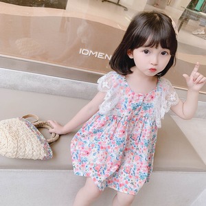 子供服 90〜130 フレアワンピース 花柄 フリル レース 半袖 ワンピース 送料無料 ドレス ミディ丈 フレアスカート クルーネック 子供 キッズコーデ キッズファッション キッズドレス キッズ 可愛い きれいめ エレガント 春 夏 ガーリー お出かけ 外出 きれいめカジュアル 着回し ファッション デート コーディネート 重ね着 休日 特別な日 お祝い 記念日 カジュアル 普段着 春コーデ 夏コーデ おしゃれ シンプル ゆったり 韓国ファッション コーデ パーティー パーティドレス 誕生日 演奏会