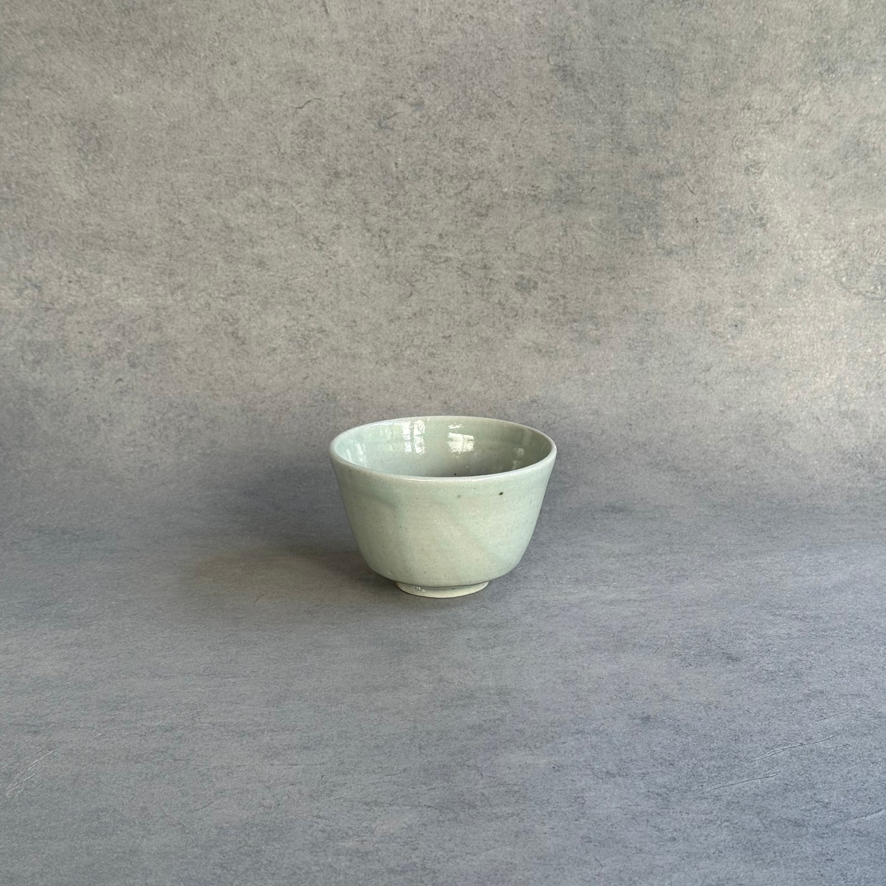 日高伸治   青白磁 高形碗