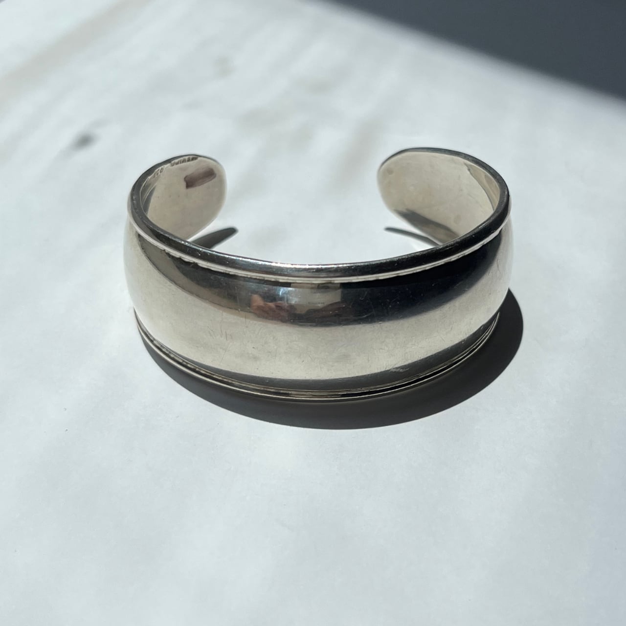 LAVER PLAIN CUFF 　メキシカンジュエリー　ボーンカフ　メキシコ LAVER PLAIN CUFF メキシカンジュエリー ボーンカフ メキシコ