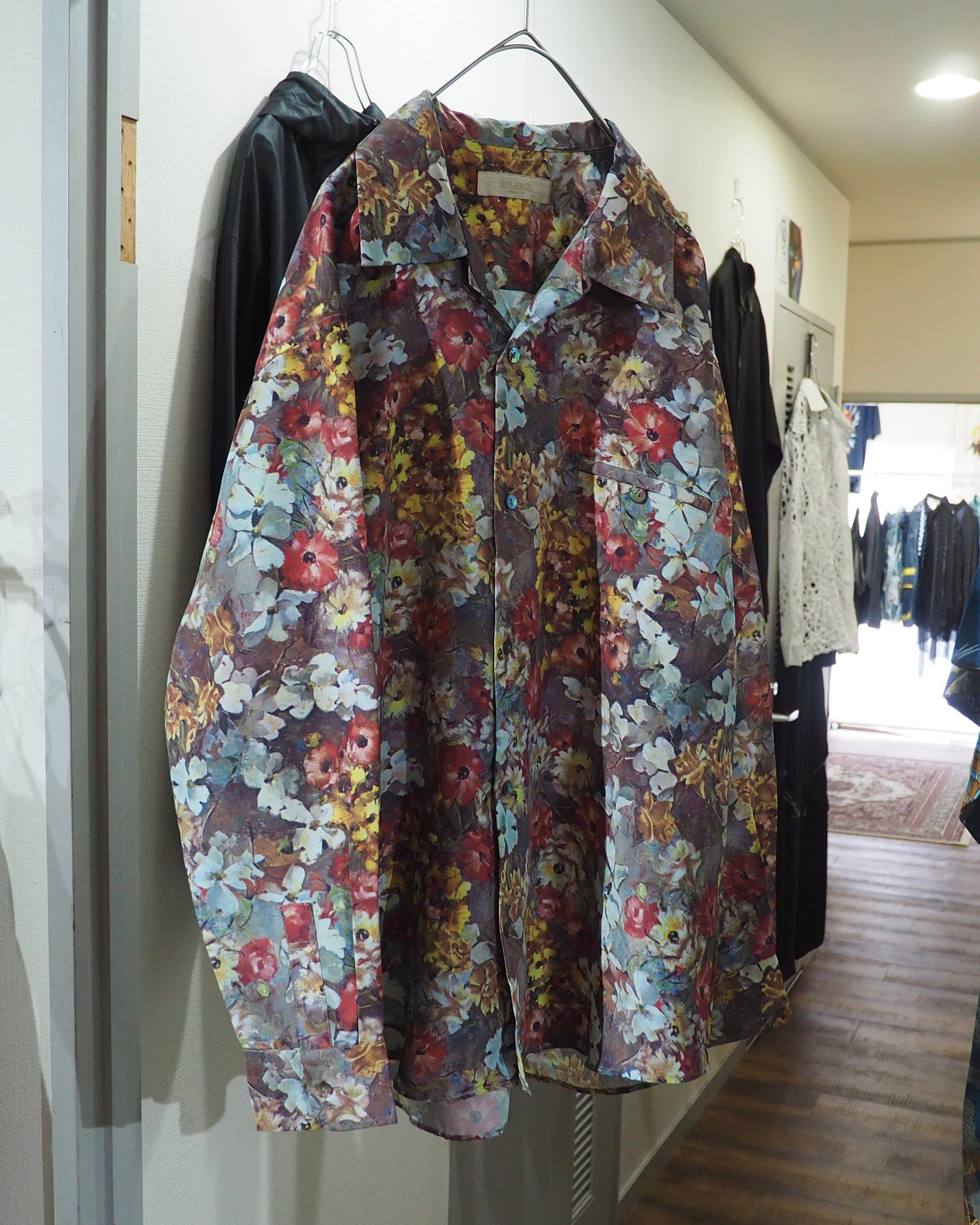 Beautiful Luxury Flower All Over Pattern Vintage Open Collar Shirt