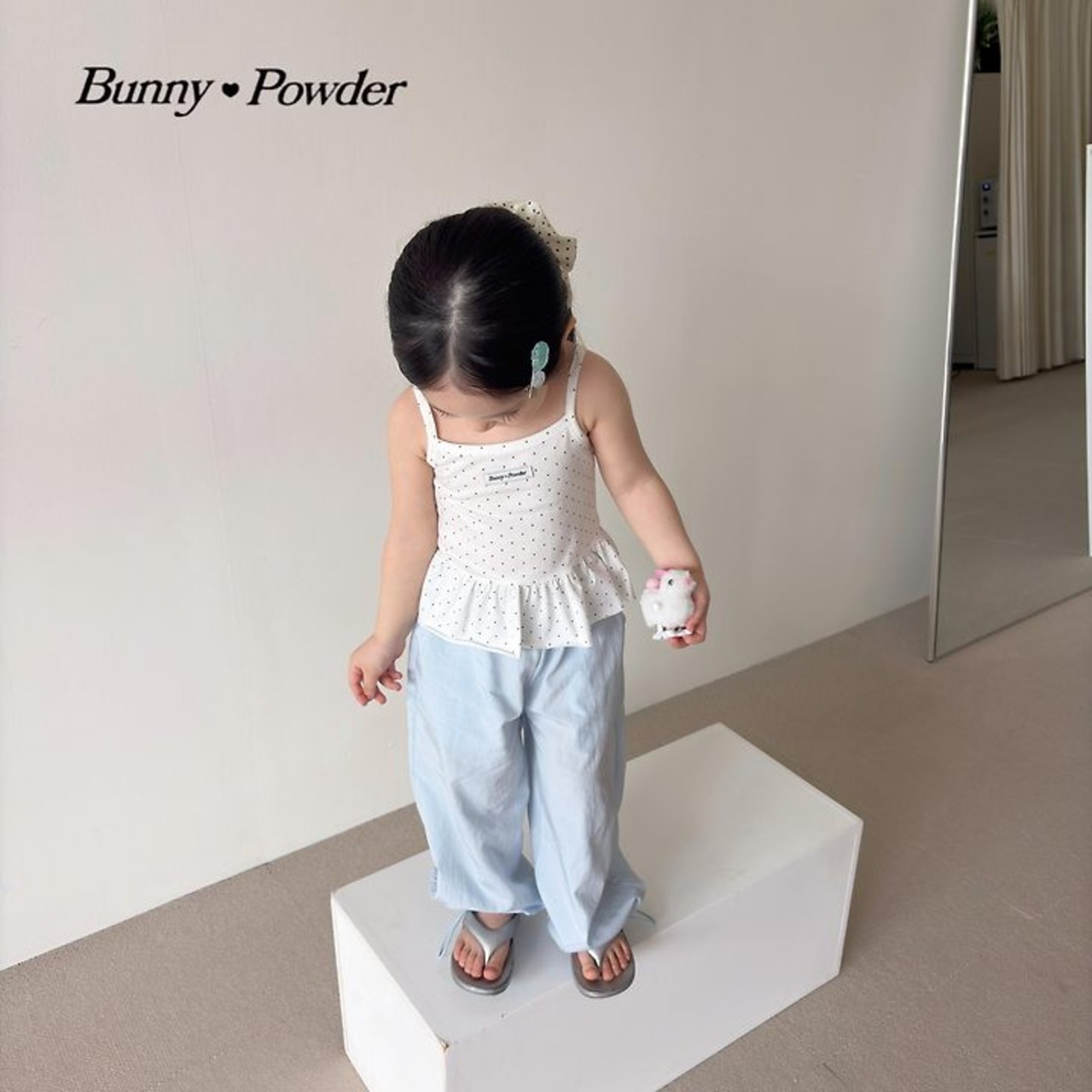 [Bunny Powder] (Planning) Dot Layered Sleeveless / [버니파우더] 기획)도트레이어드나시