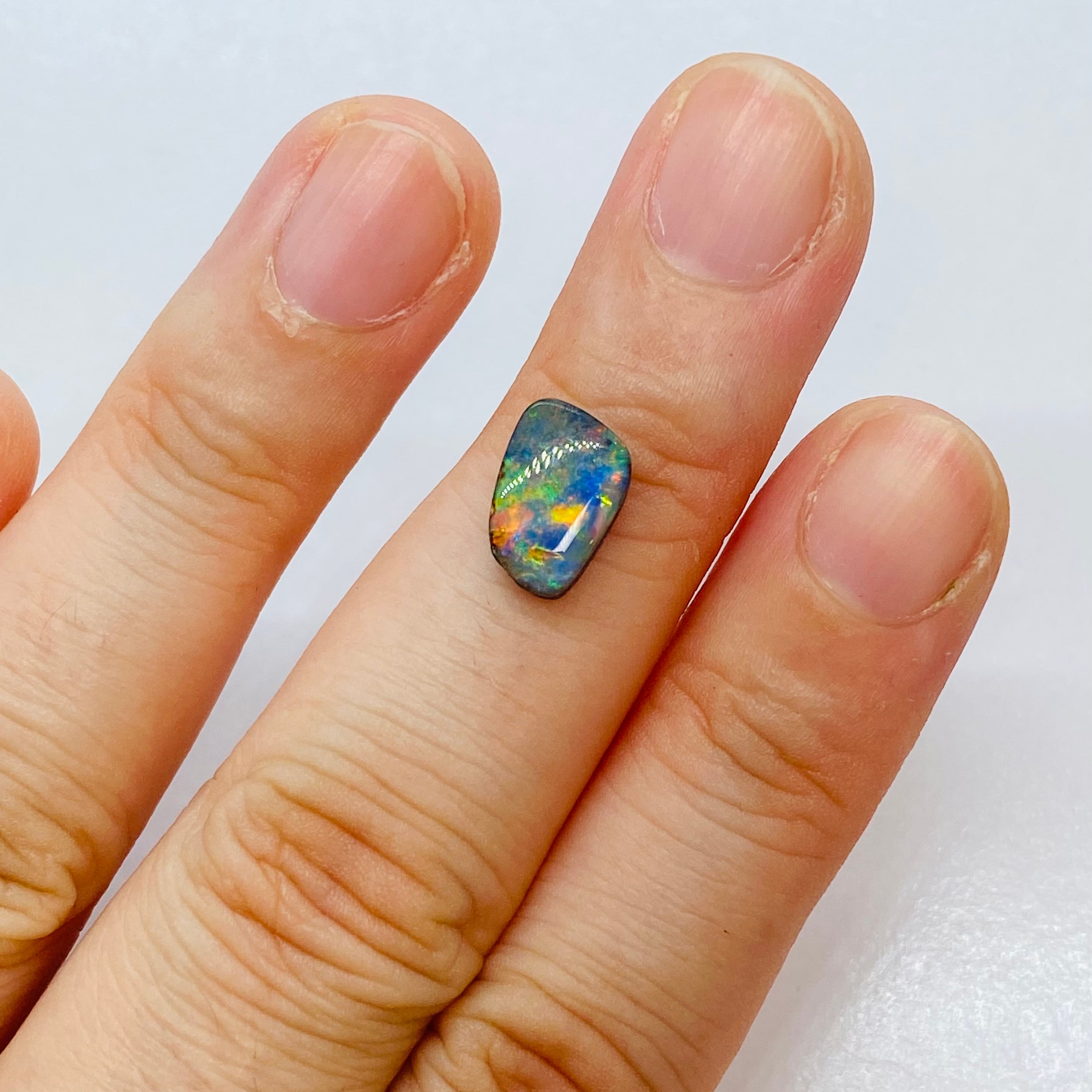 楽園　ボルダーオパール