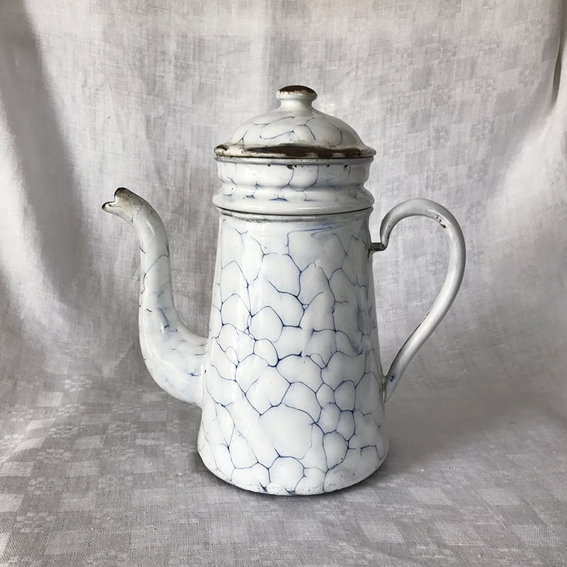 白いコーヒーポット 盛り上げペイント 花器に | soracoya