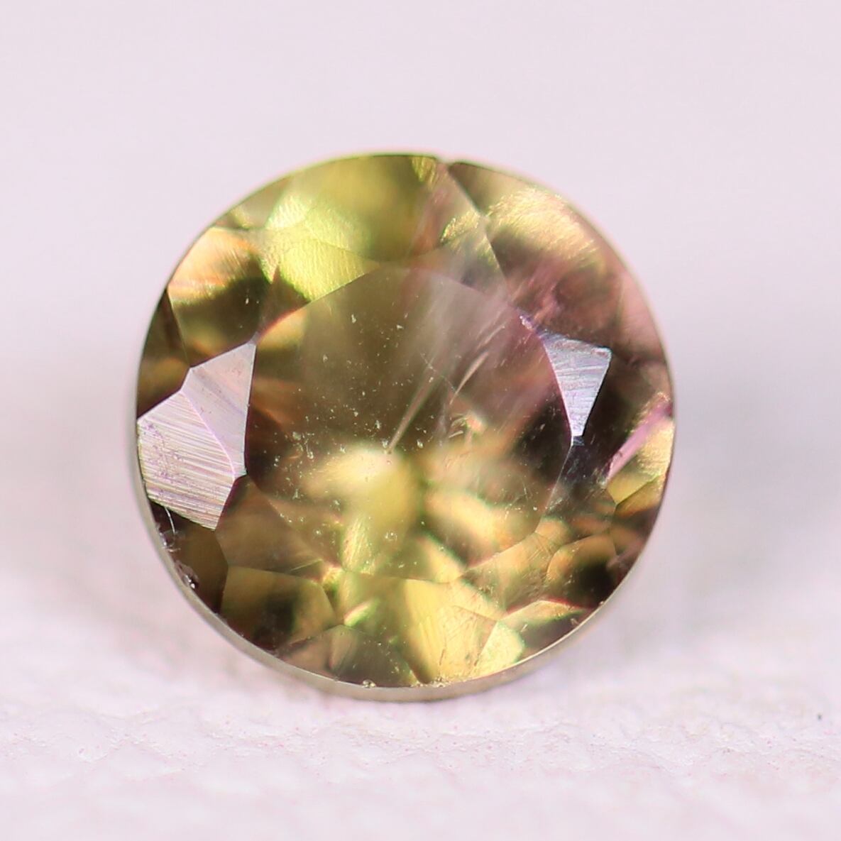 3『天然ユークレース』1.03ct ジンバブエ産 原石 鉱物 鉱石標本