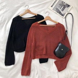 ハートネックニット