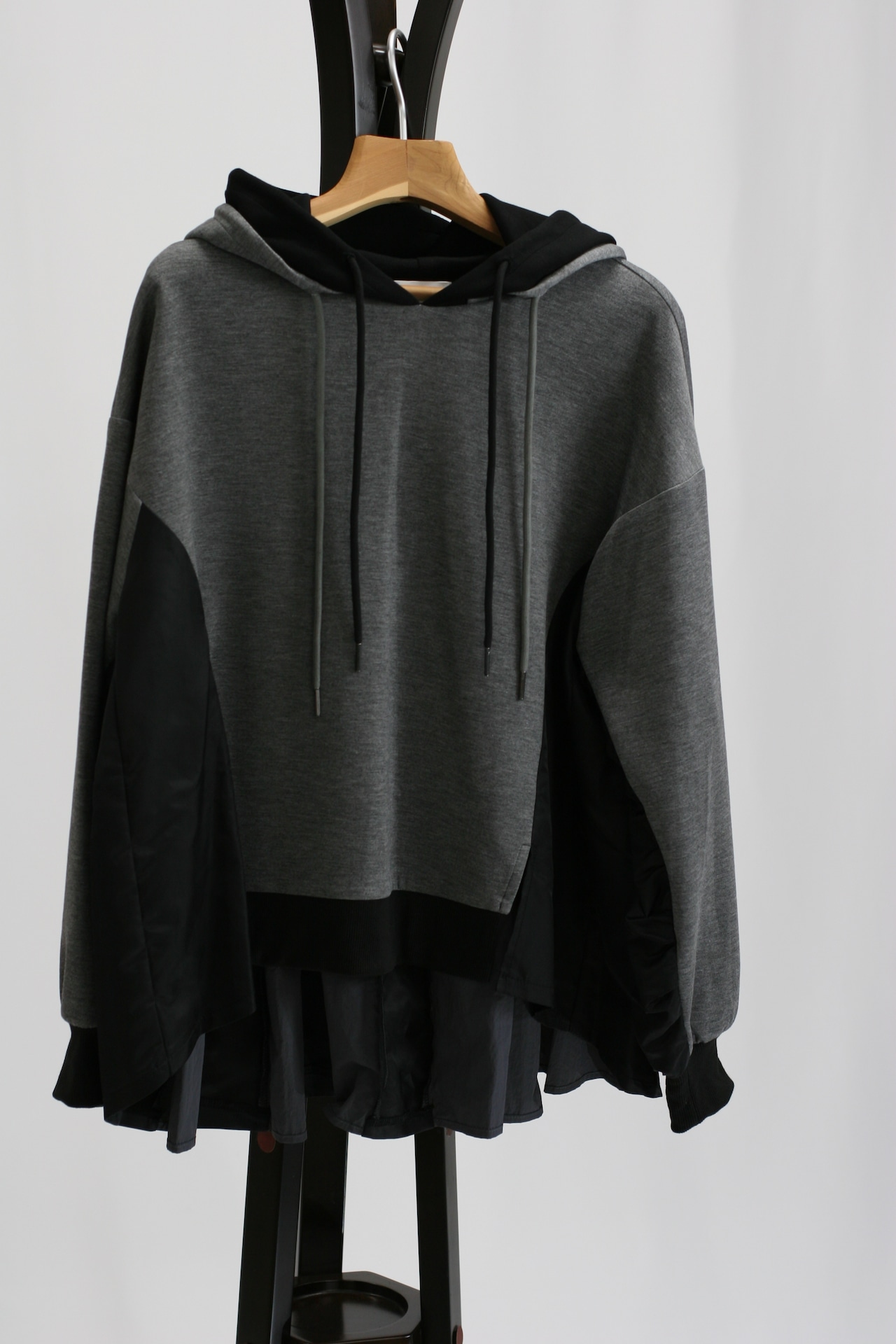 【Parc.1】Back pleats layered hoodie(102-076322)