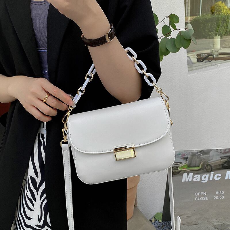 サマーレッドチェーン 夏物 スクウェア メッセンジャーバッグ Tiancai_Wing_Bag74065489820