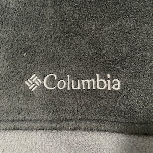 【Columbia】フリースジャケット ワンポイントロゴ  刺繍ロゴ ツートンカラー 切替 ジップアップ フルジップ 2XL ビッグサイズ コロンビア ライトアウター US古着