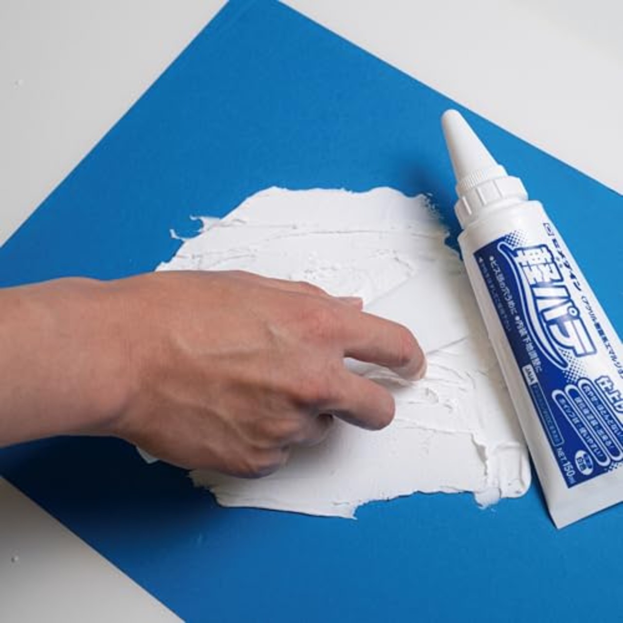 セメダイン(Cemedine) 内装下地調整用パテ 軽パテ 150ml HC-007