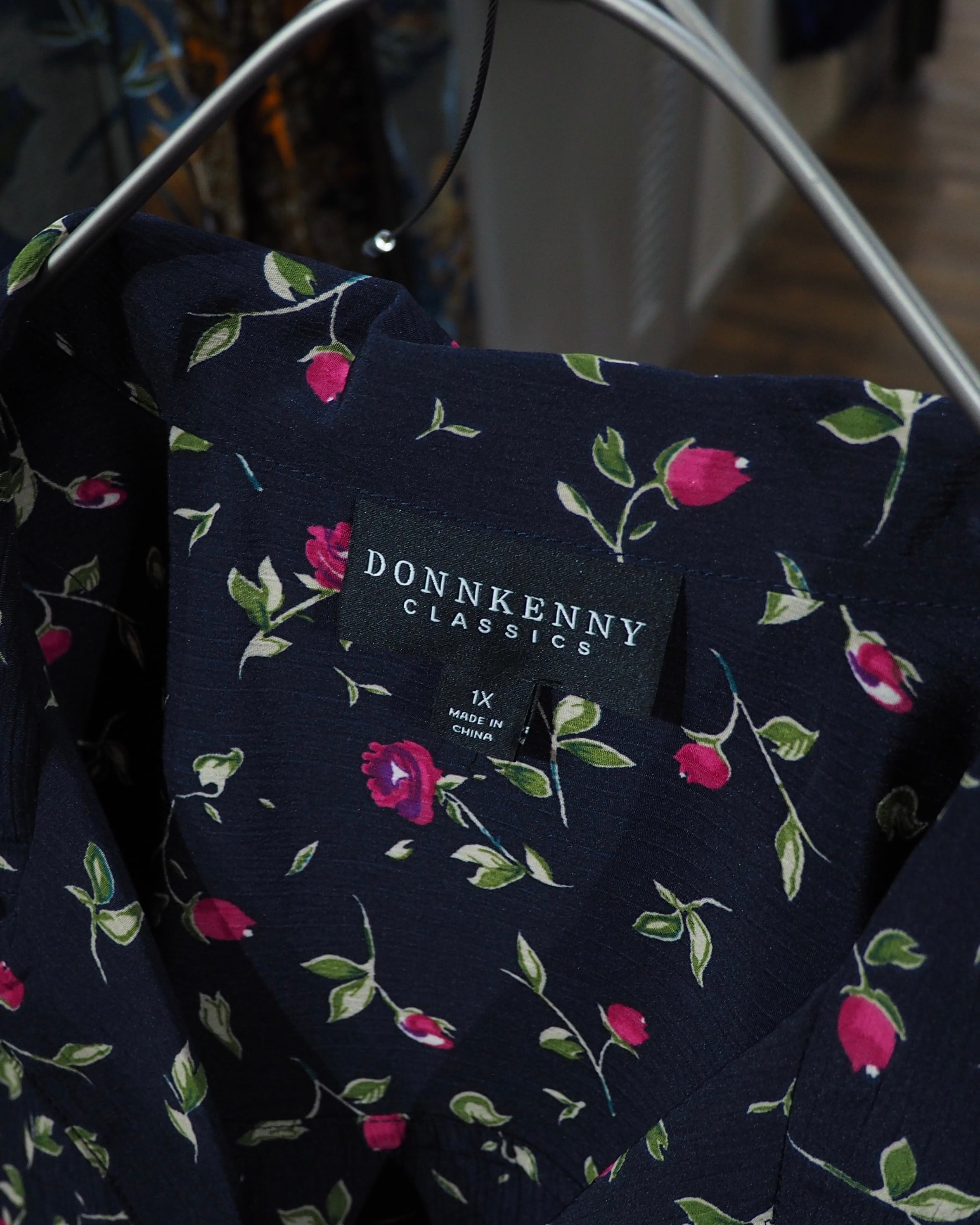 Black pleats × Pink Rose Flower all over pattern Open collar SS shirt