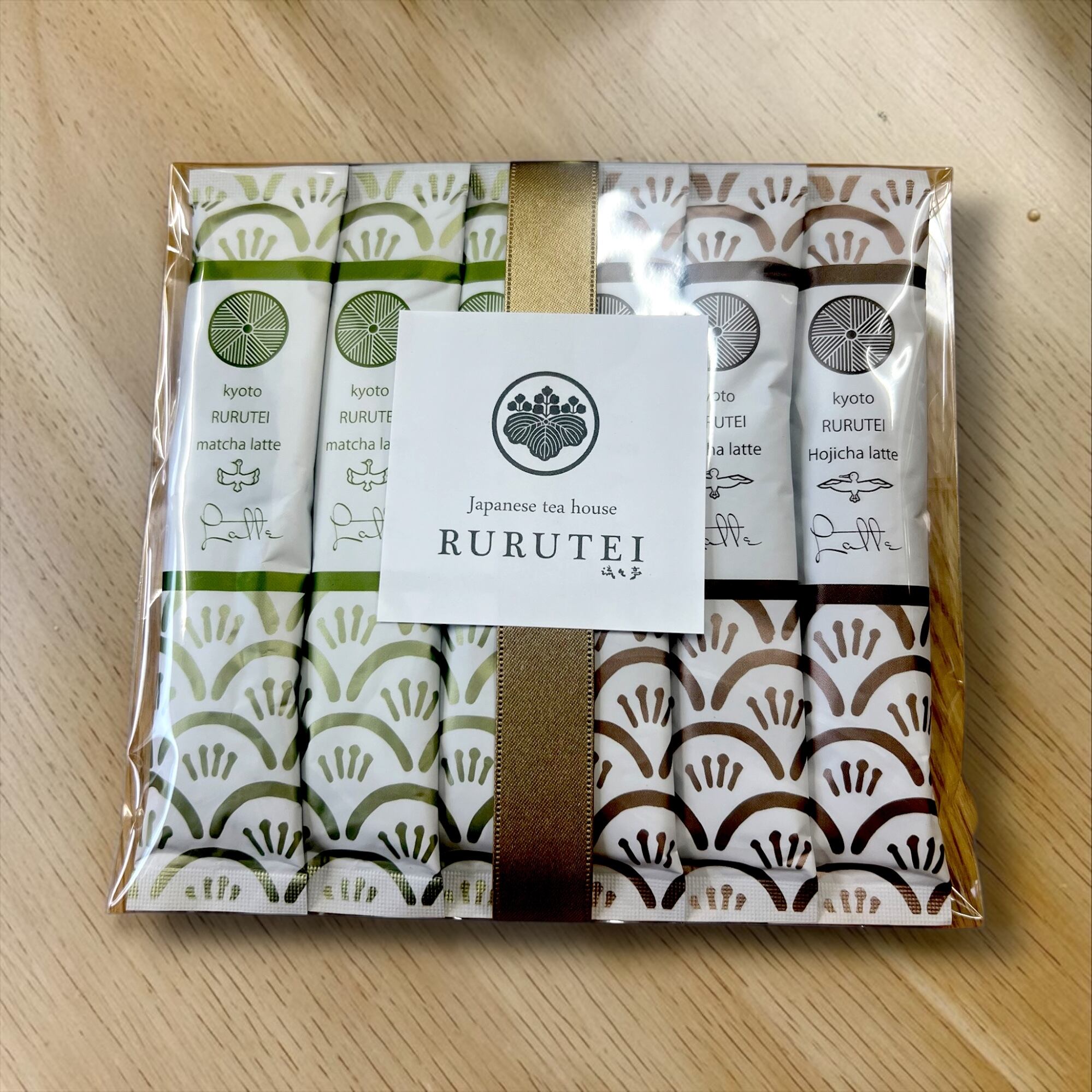 京都流々亭 抹茶ラテ3本×ほうじ茶ラテ3本|Kyoto RURUTEI Matcha Latte & Hojicha Latte – 3 Sticks Each