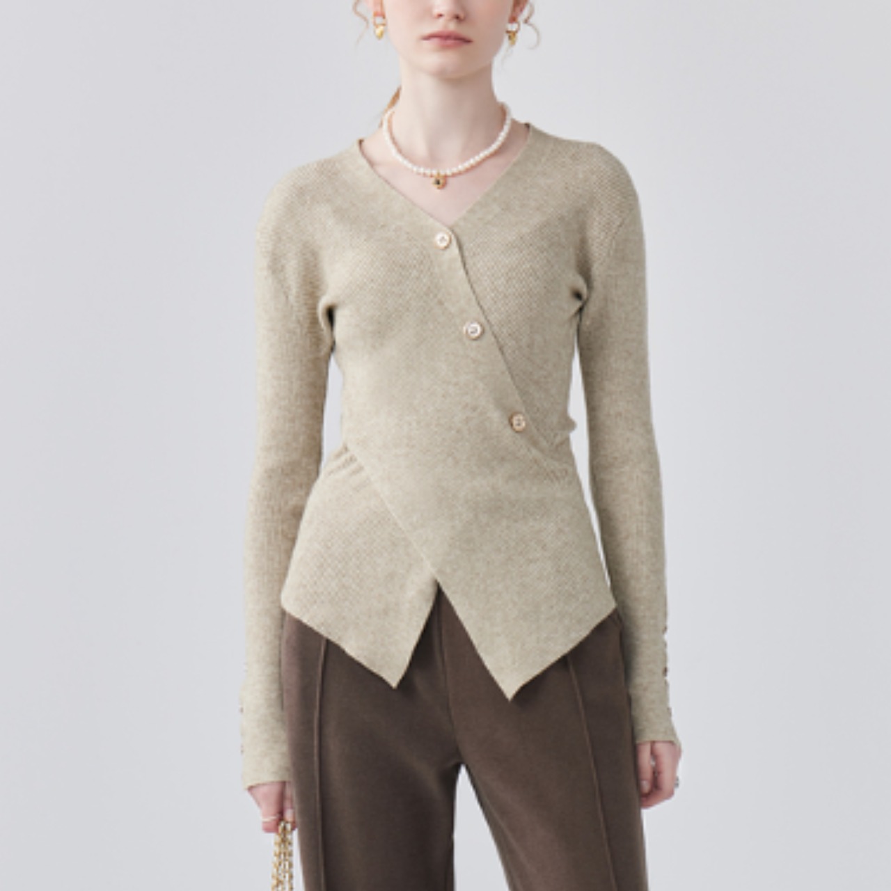 Asymmetrical Knit Pullover F0239