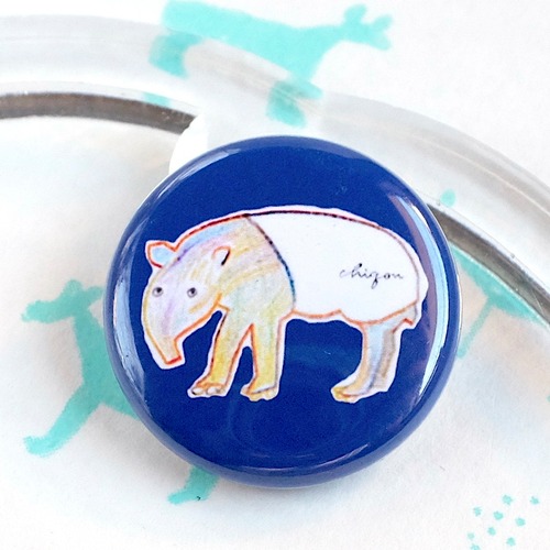 【CHIQON】ROUND  缶バッチ「バク」