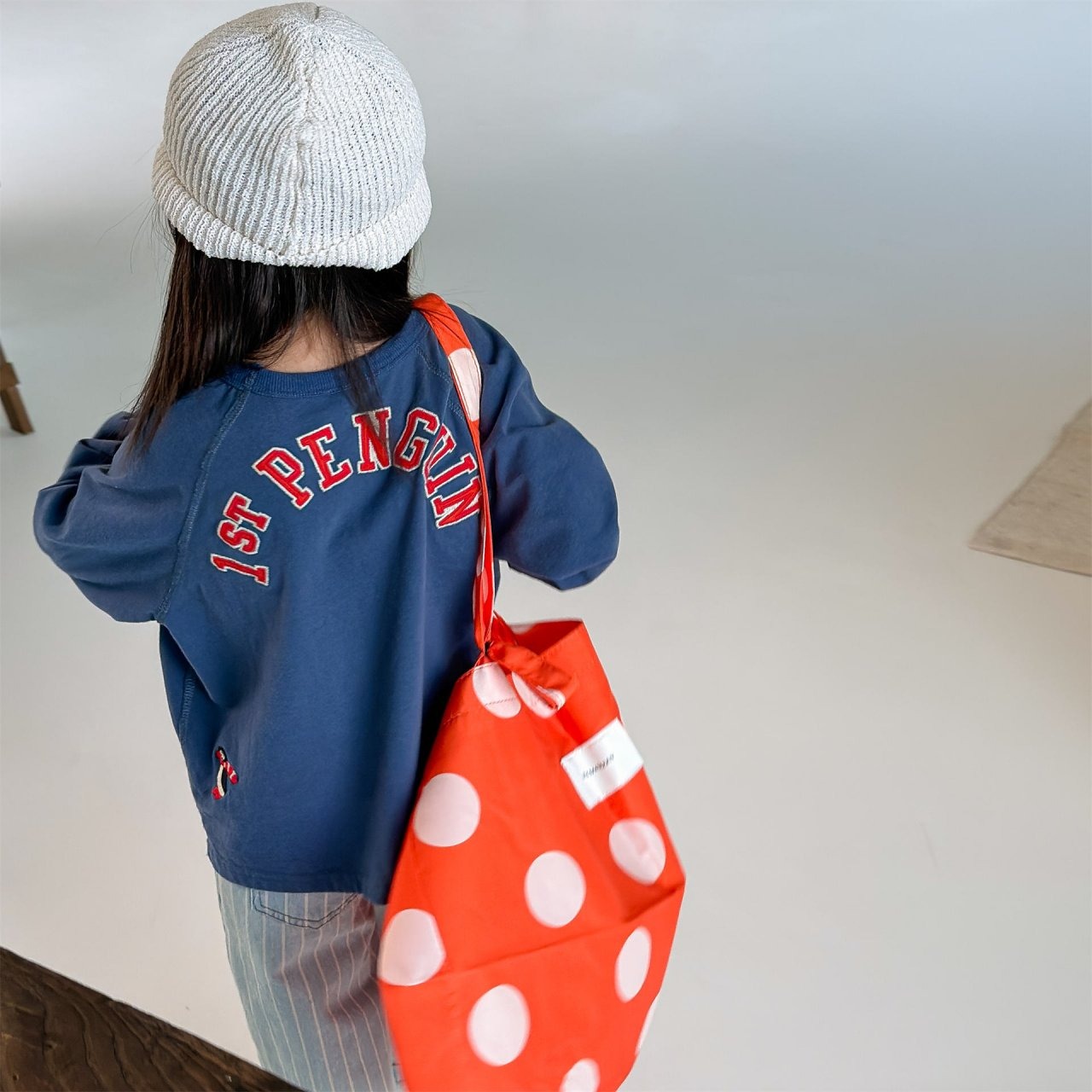 [bdiary] First Sweatshirt / [비다이어리] 퍼스트맨투맨