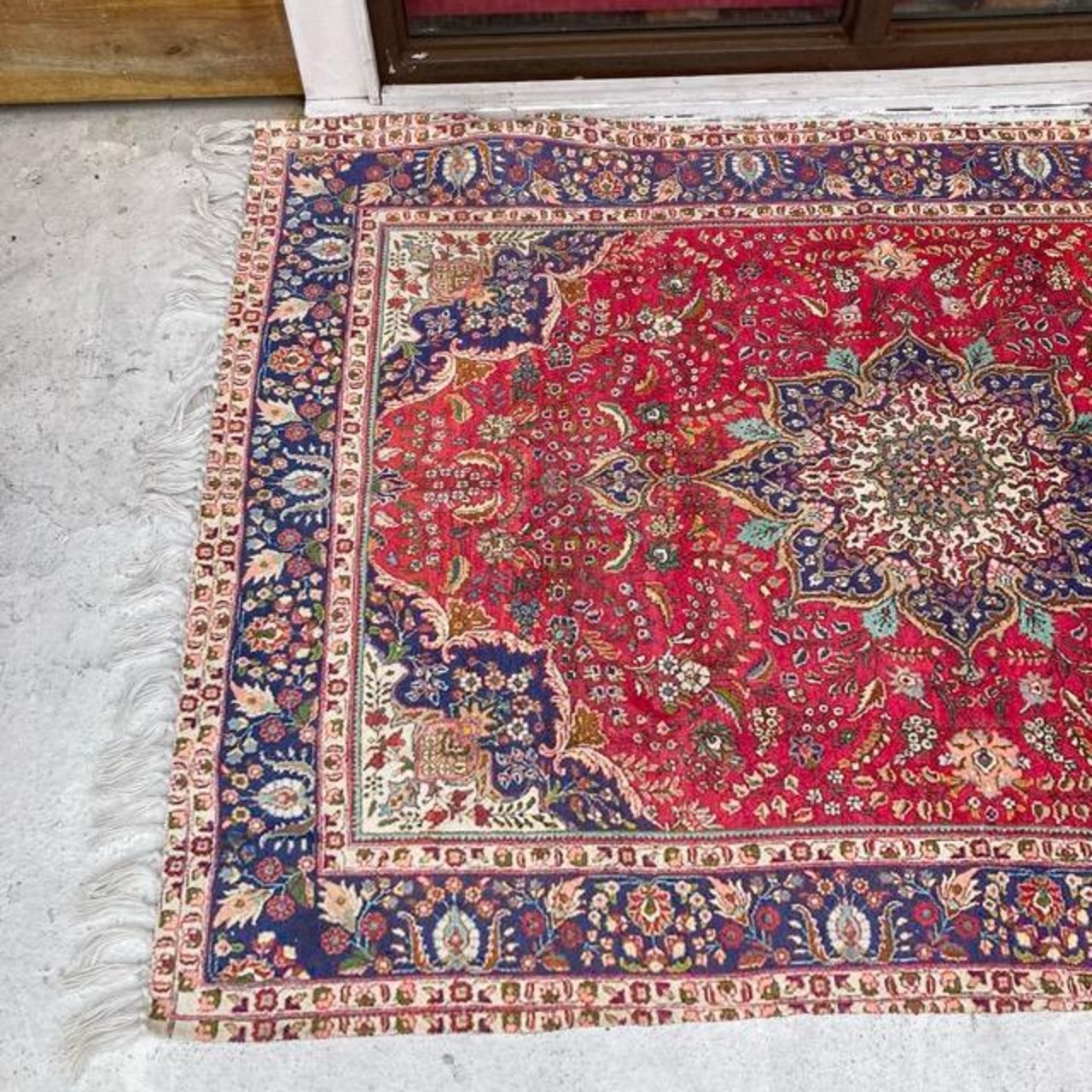 TOPANGA Homefurnishing　ペルシャプリントフロアラグマット　テヘラン　120×170cm　フロアマット　ペルシャ絨毯　ポリエステル　二人掛けソファ　テーブル