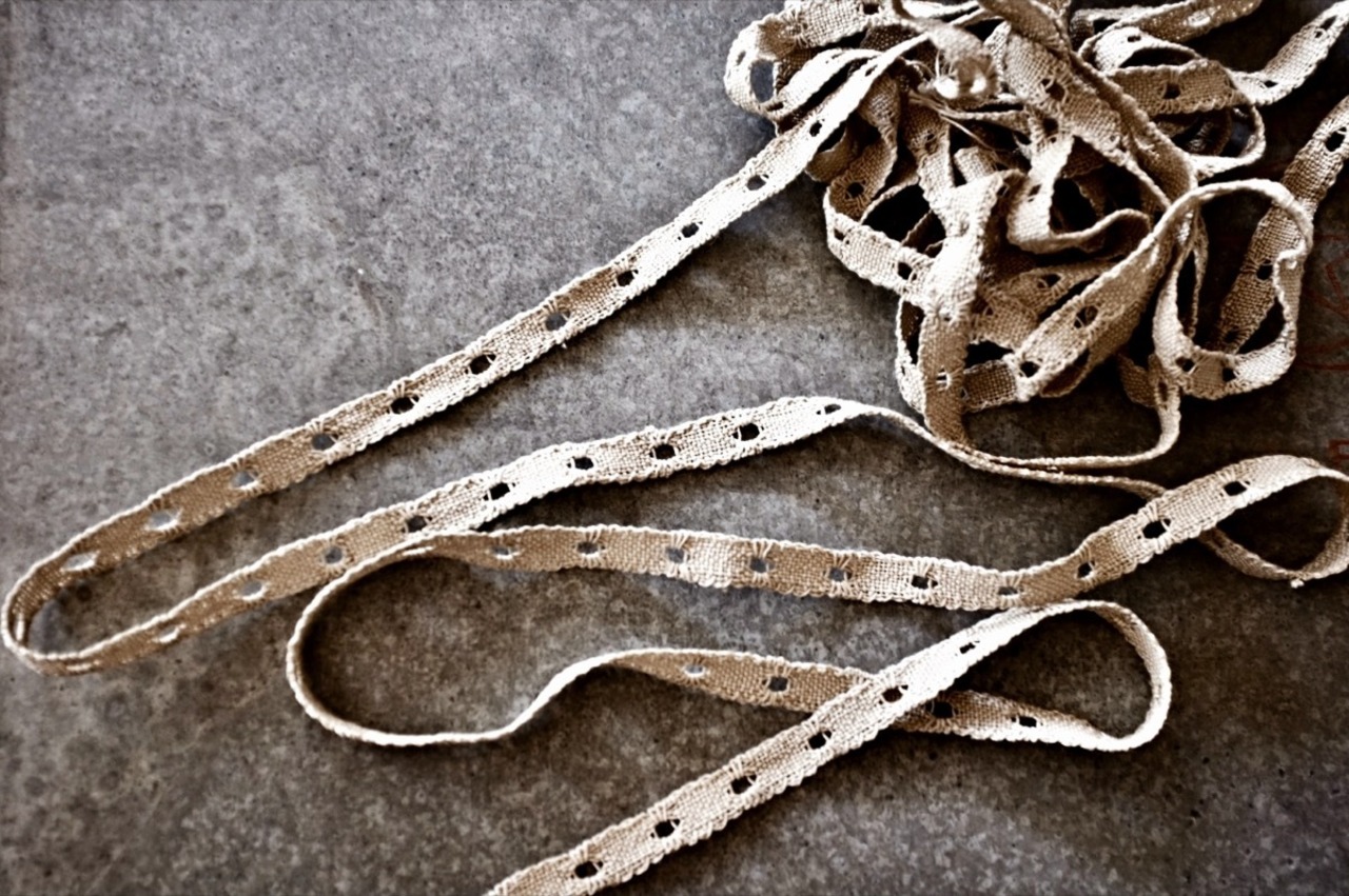 19世紀 フランス 瞑想する空虚な穴とハンドメイドリネンレース 1.5x100c アンティーク r42n