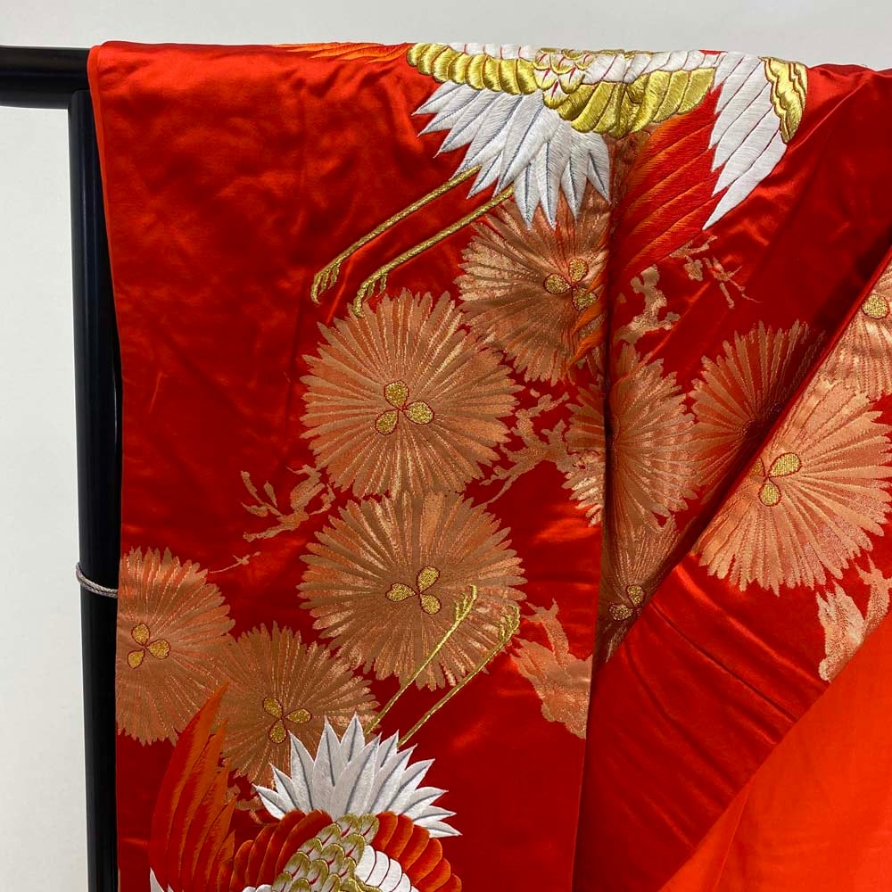 色打掛 正絹 鶴 刺繍 赤 金 打掛 花嫁衣裳 婚礼 リサイクル 中古