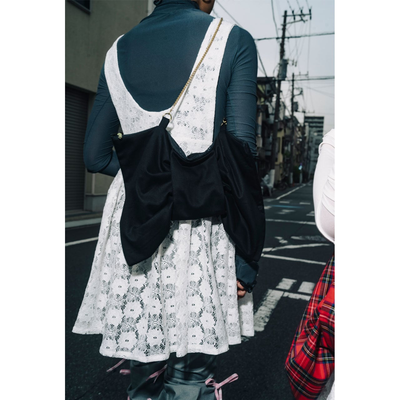 Big Ribbon Chain Shoulder Bag