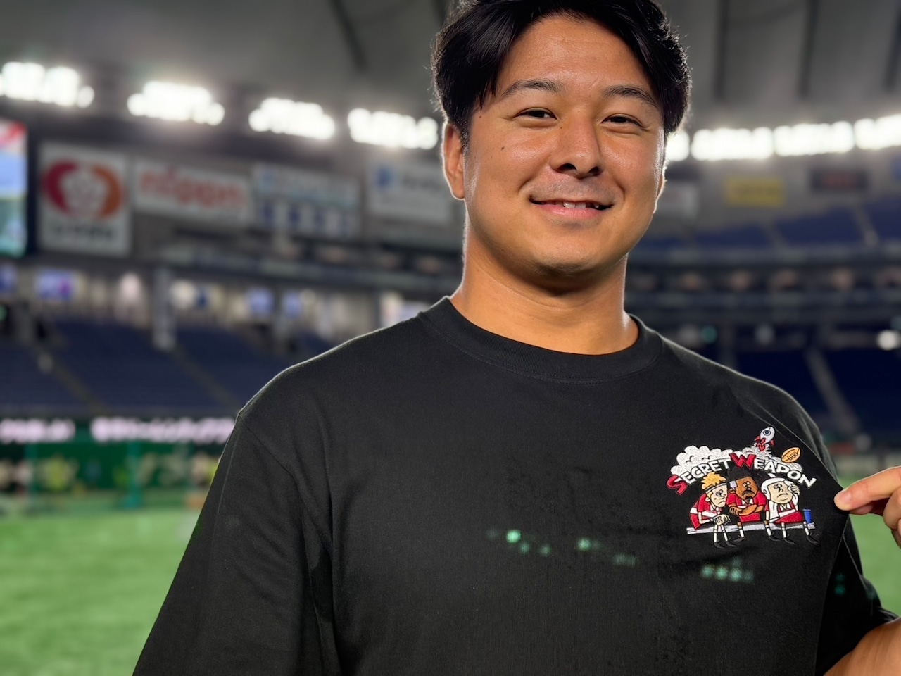 Secret weapon 秘密兵器Tシャツ 黒