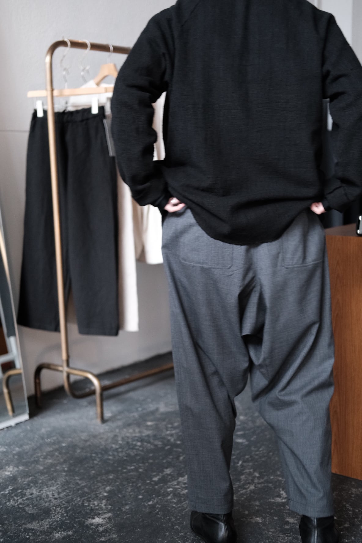 MITTAN＜ミッタン＞エアリーウールパンツ | Inhigh