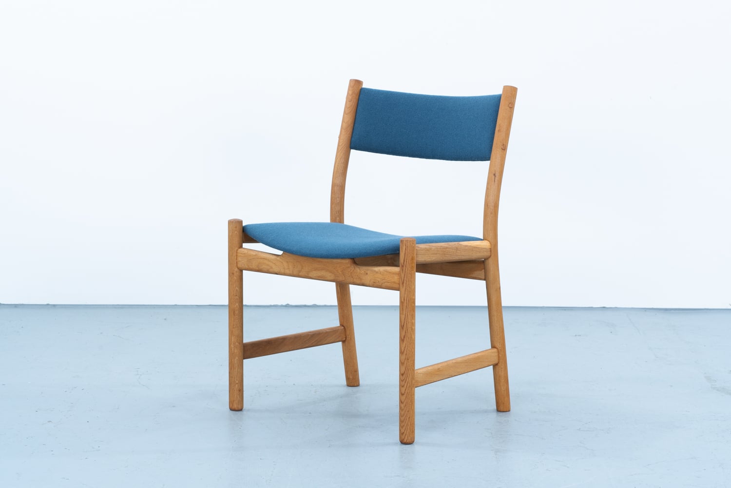 Hans J. Wegner | CH51 Dining chair | kaikki gallery | 北欧