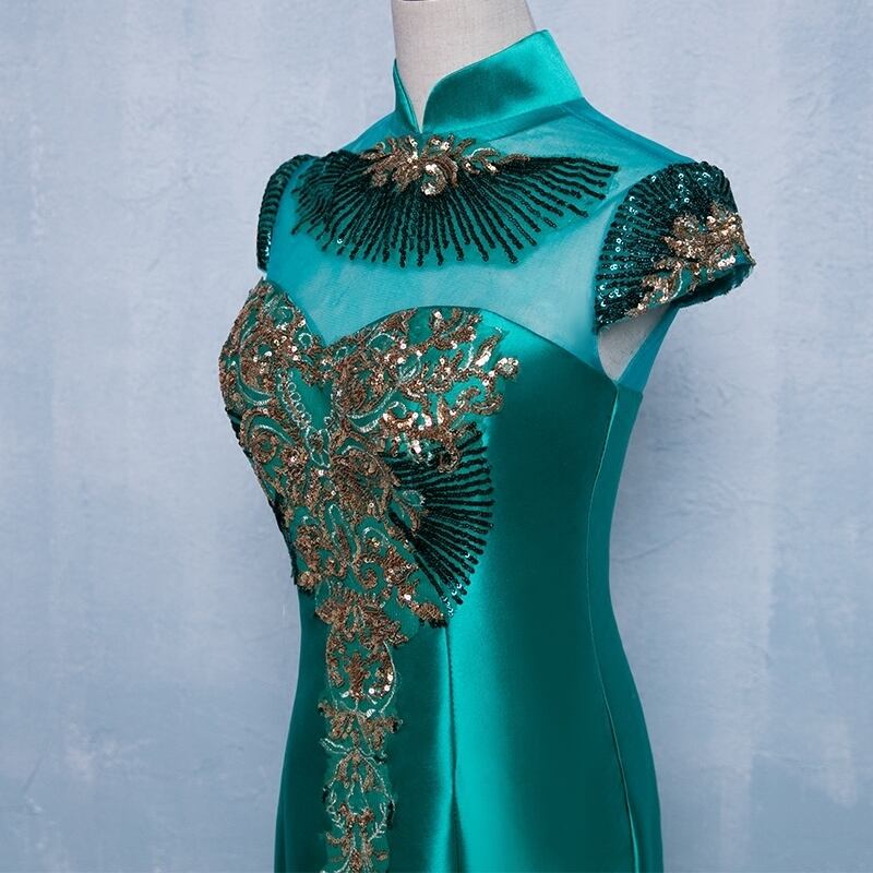 【フォロー割あり❗❗】グリーン ビーズ装飾 サテン ロングドレス S-M cf3fbe0dbae876f6b8e85634a69952