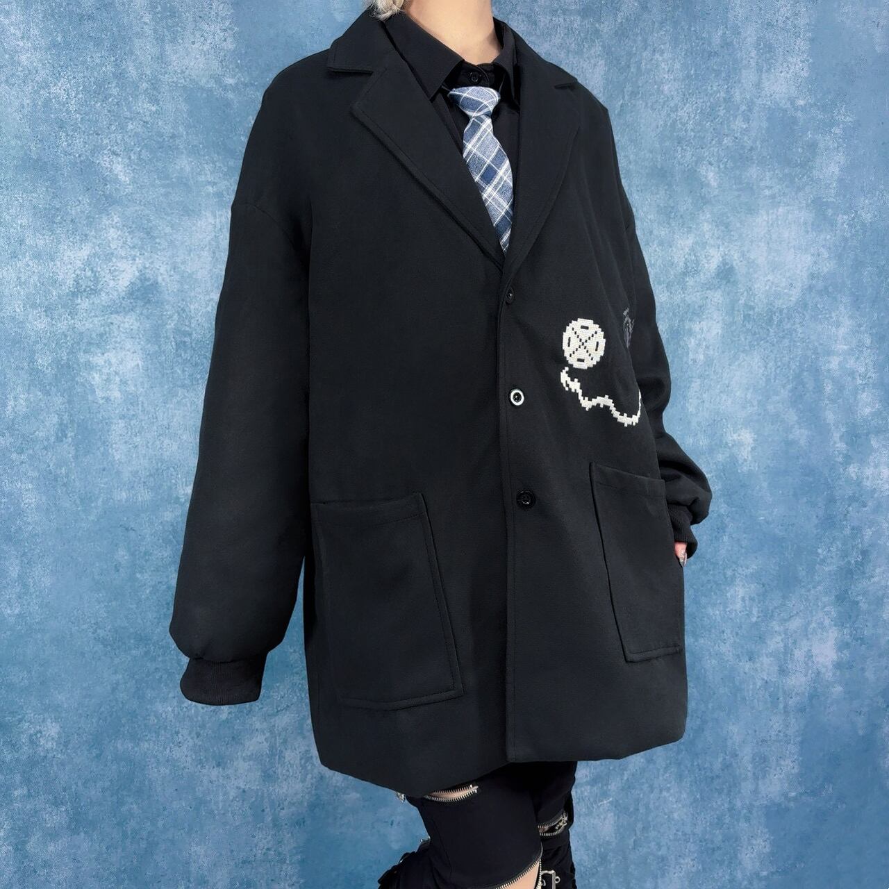 ドットフェイス刺繍入りオーバーサイズBLACKコート | NIER CLOTHING