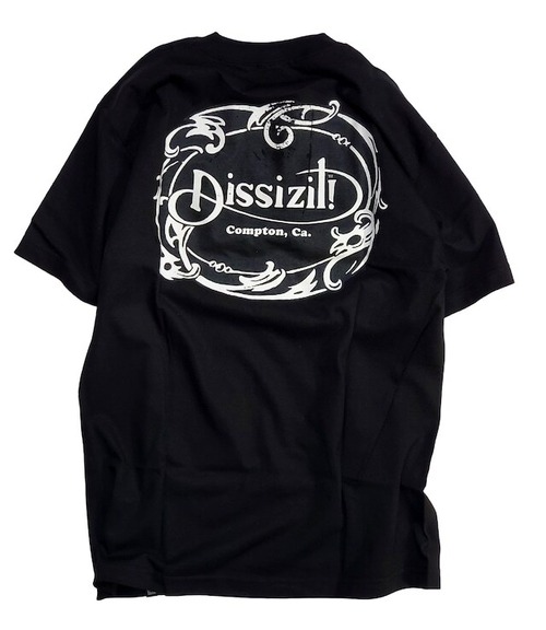 DISSIZIT / DISS CREST TEE / BLACK