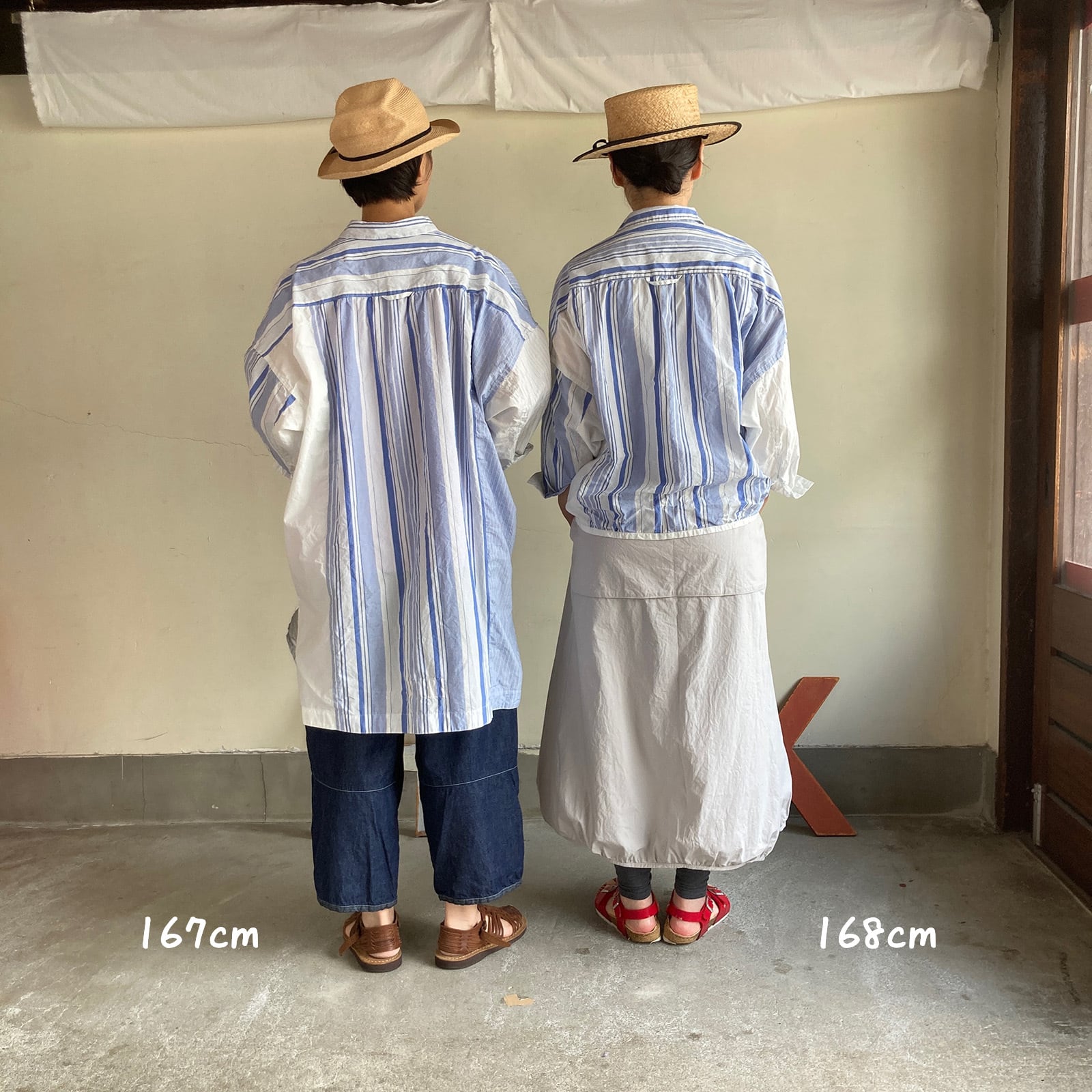 風をはらむ、ロングシャツ 風をはらんでスウィングするブルーブルー