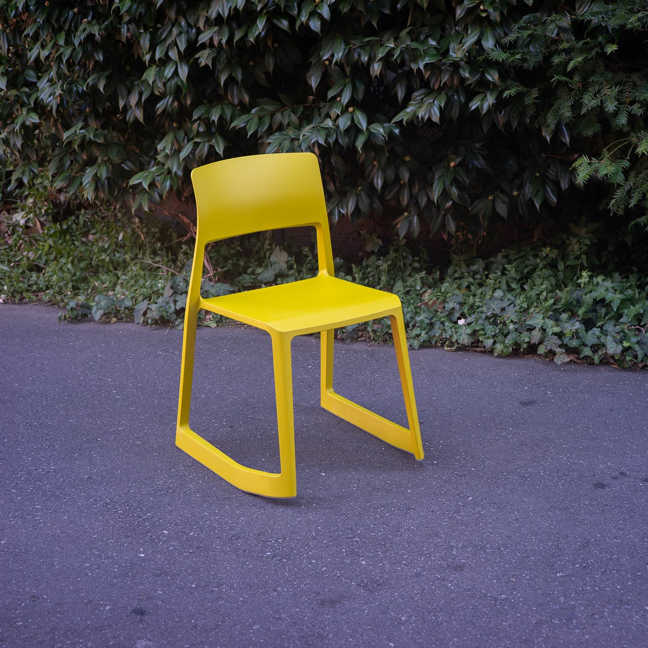 Vitra Tip Ton Yellow | トリノス-torinoth- | 新宿区神楽坂の