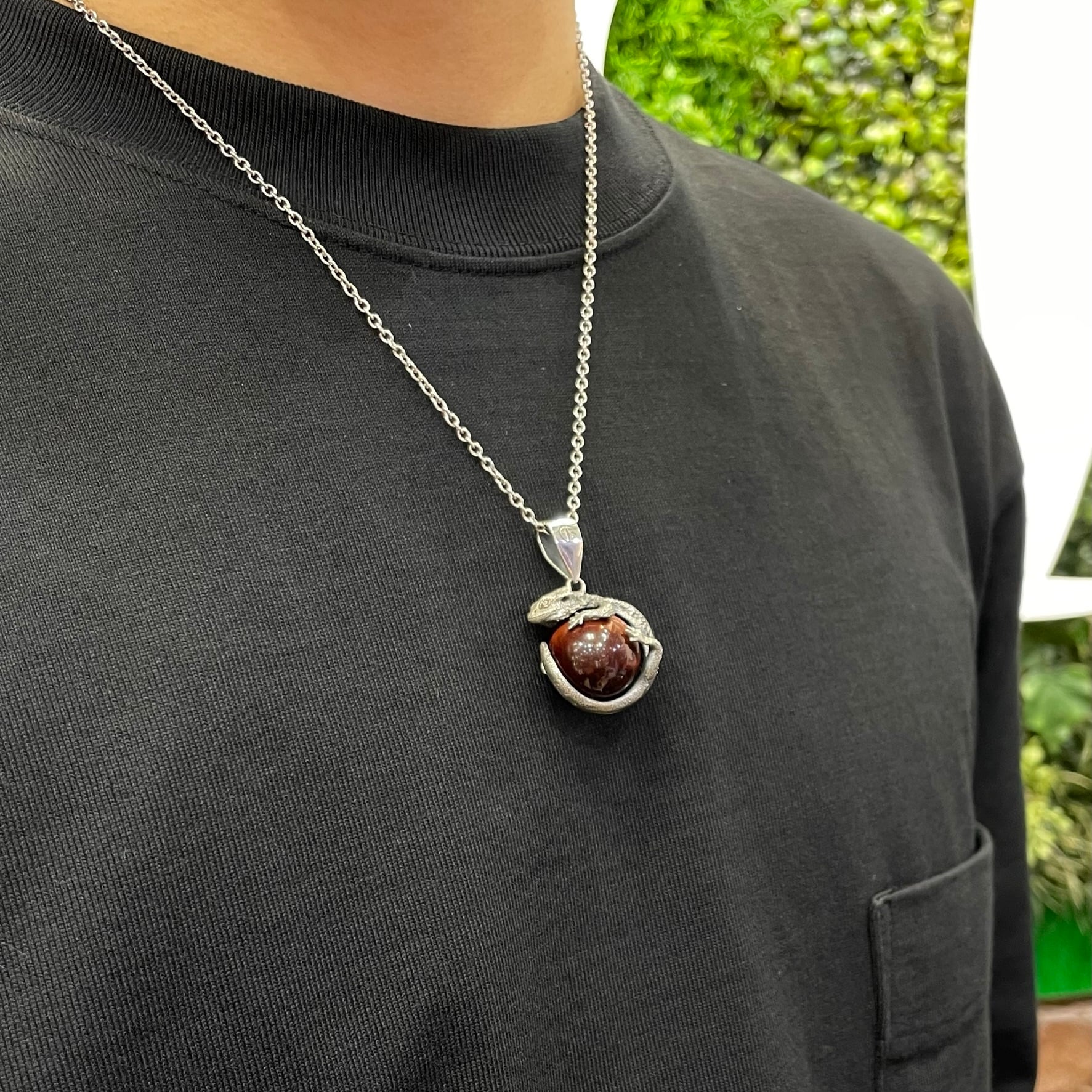 nyui フトアゴヒゲトカゲ　ネックレス フトアゴヒゲトカゲ ネックレス | iichi 日々の暮らしを心地よくする