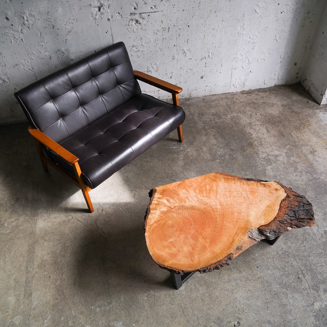 送無＞ アメリカンブラックチェリーの一枚板 ローテーブル | 徳田製作所