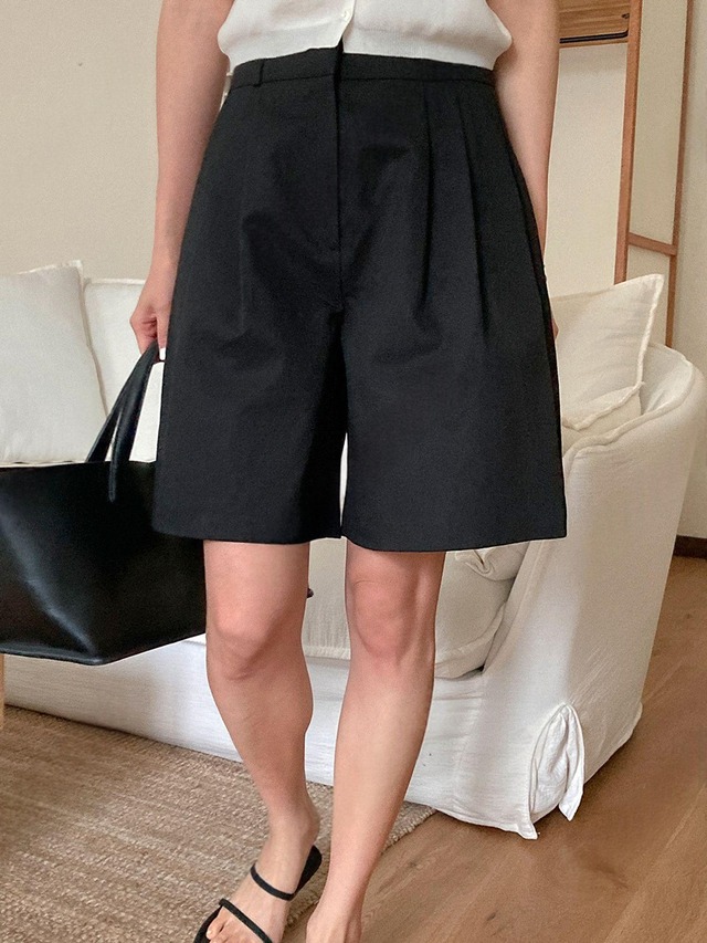 High Waist Tuck Bermuda Shorts