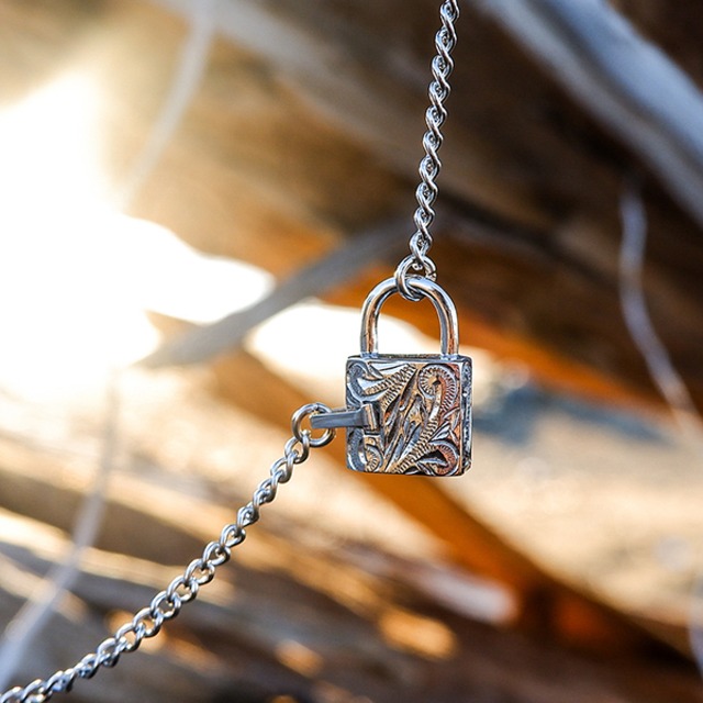 padolock necklace