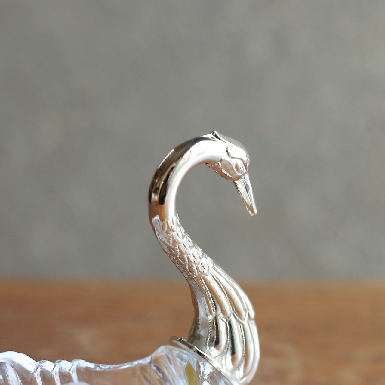 可憐な白鳥の小物入れ 24