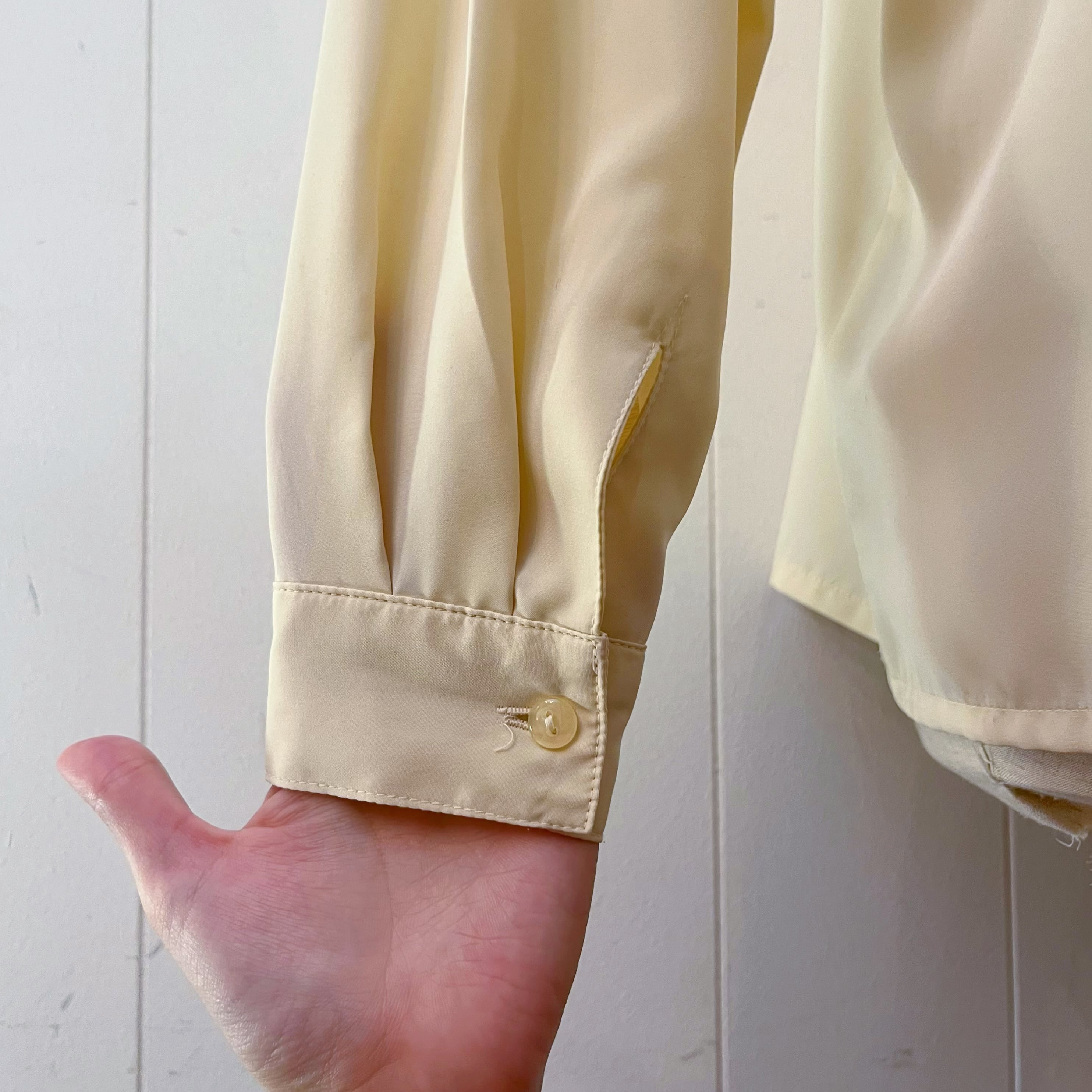 embroidery lace collar cream blouse