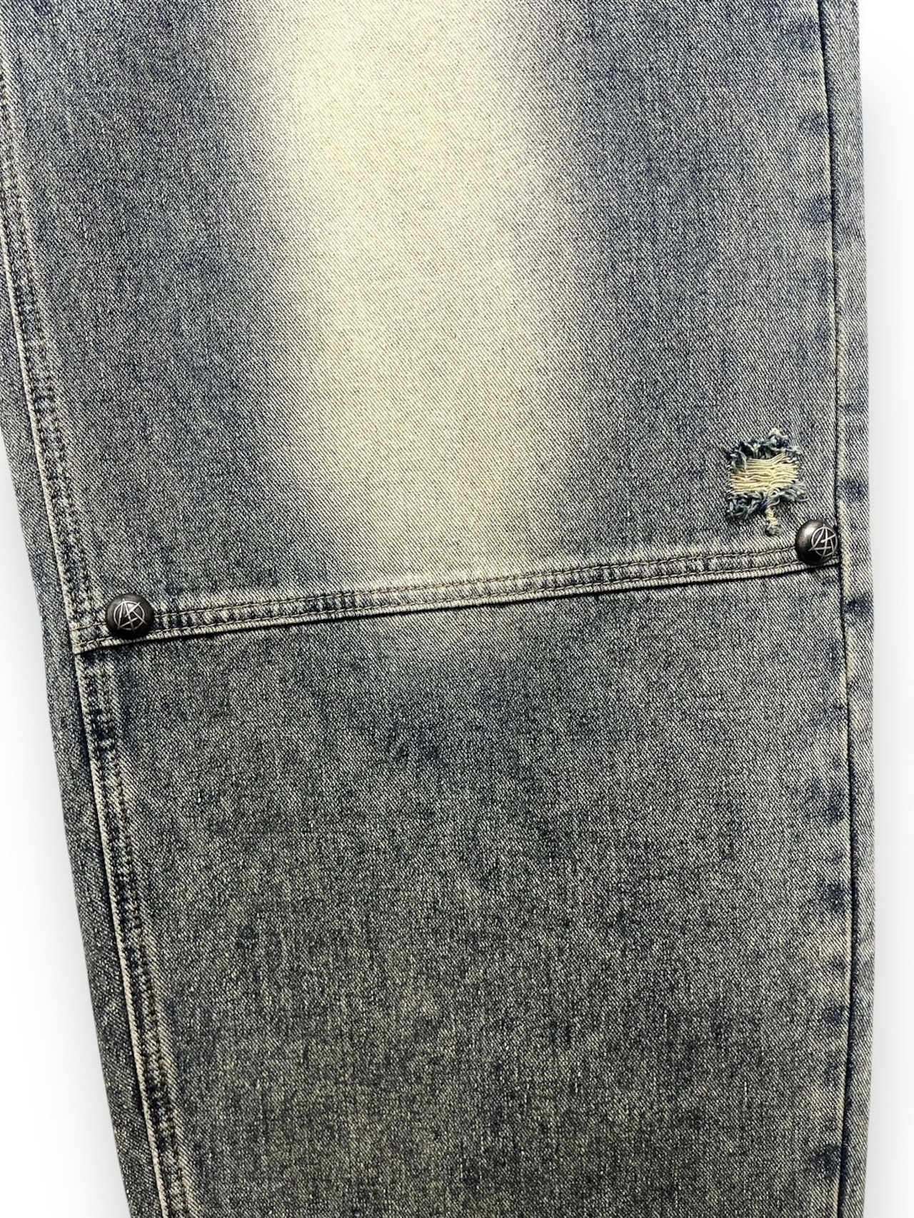 【LOVE KILLER】studs plate damage denim pants